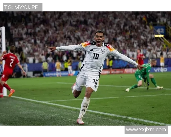 德国足球队的辉煌历程与未来展望：从世界杯冠军到青训体系的建设